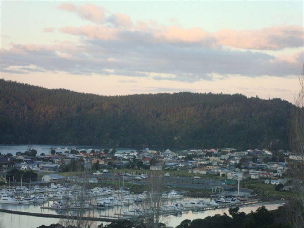 Stunning Views Bed, Breakfast & Health Retreat Bed & Breakfast Whangamata Exterior photo