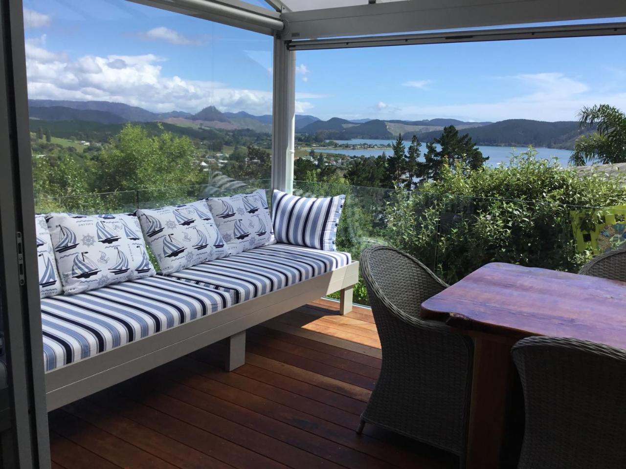 Stunning Views Bed, Breakfast & Health Retreat Bed & Breakfast Whangamata Exterior photo